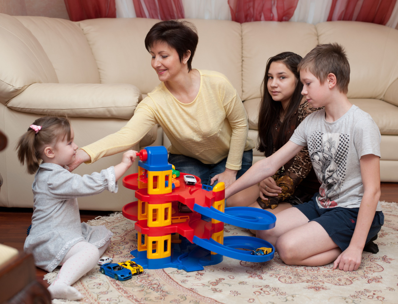 Число многодетных семей в Ивановской области выросло почти до 10 000