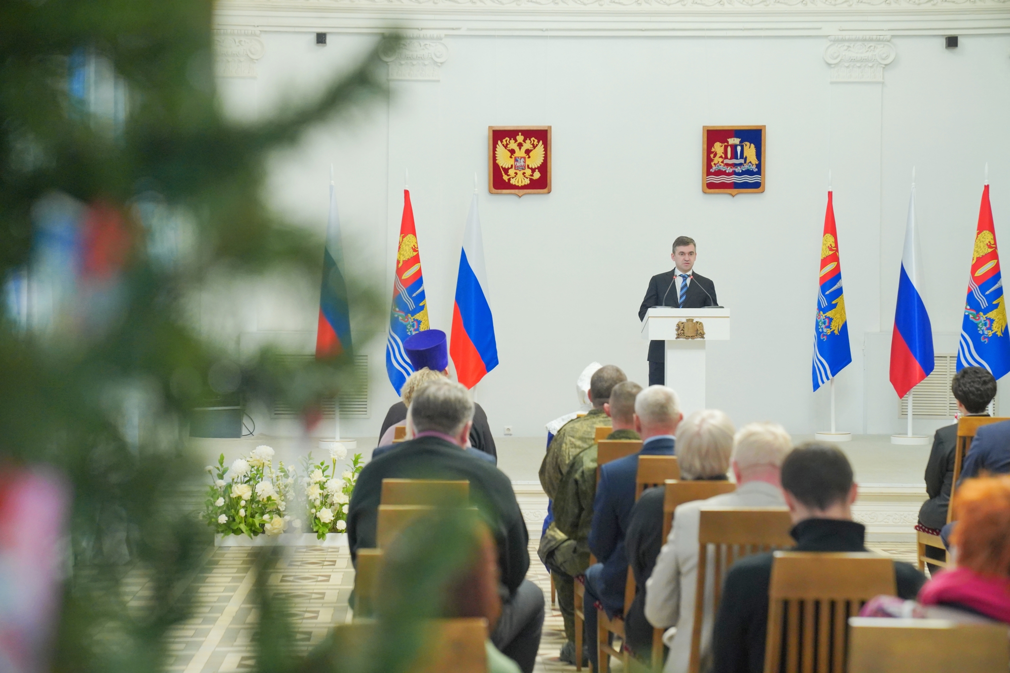 В День конституции жители Ивановской области получили госнаграды из рук губернатора