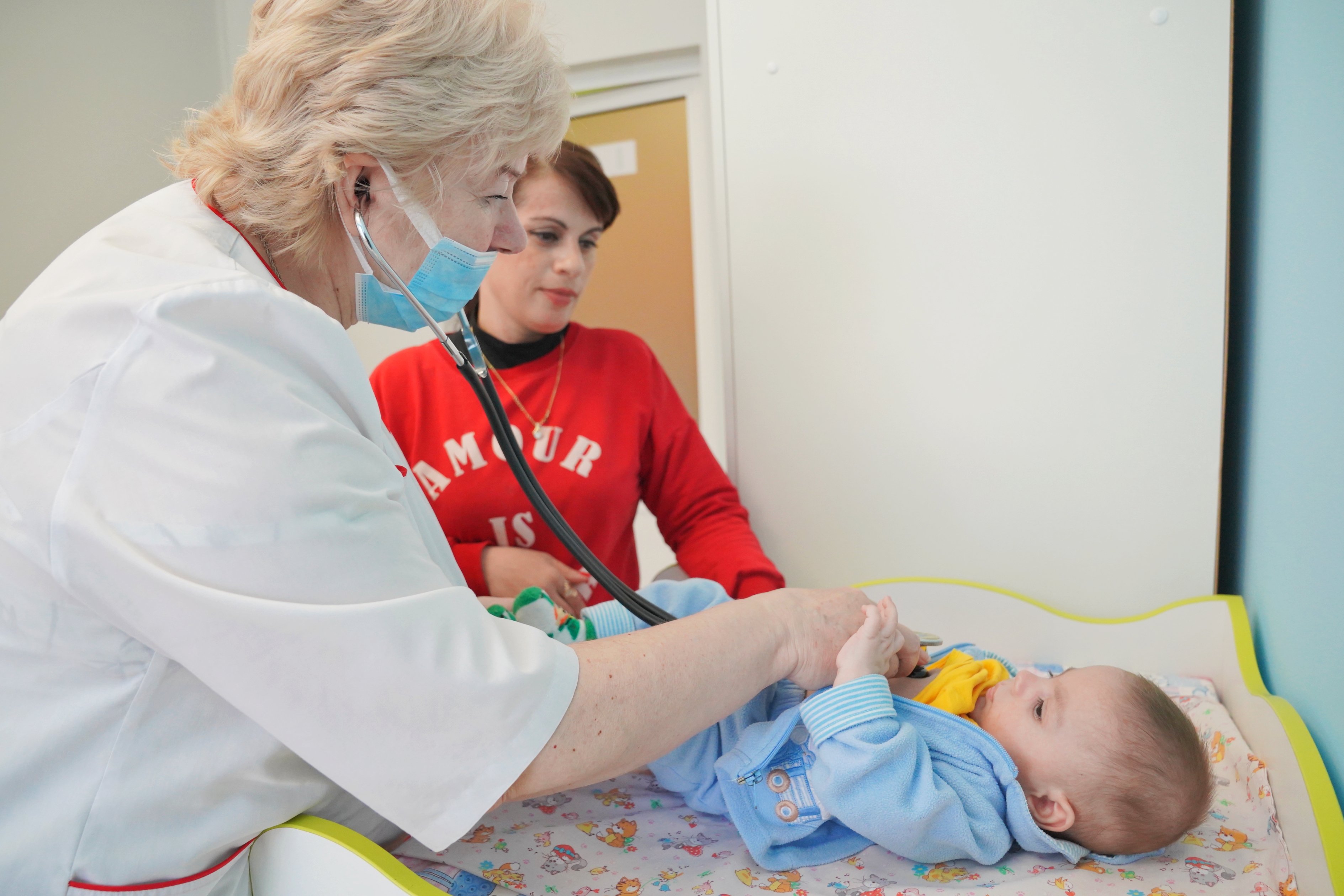 В 12 поликлиниках Ивановской области малышей осматривают по принципу "Ромашка"