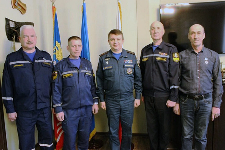 Ильинские пожарные получили награды за спасение от огня двух деревень