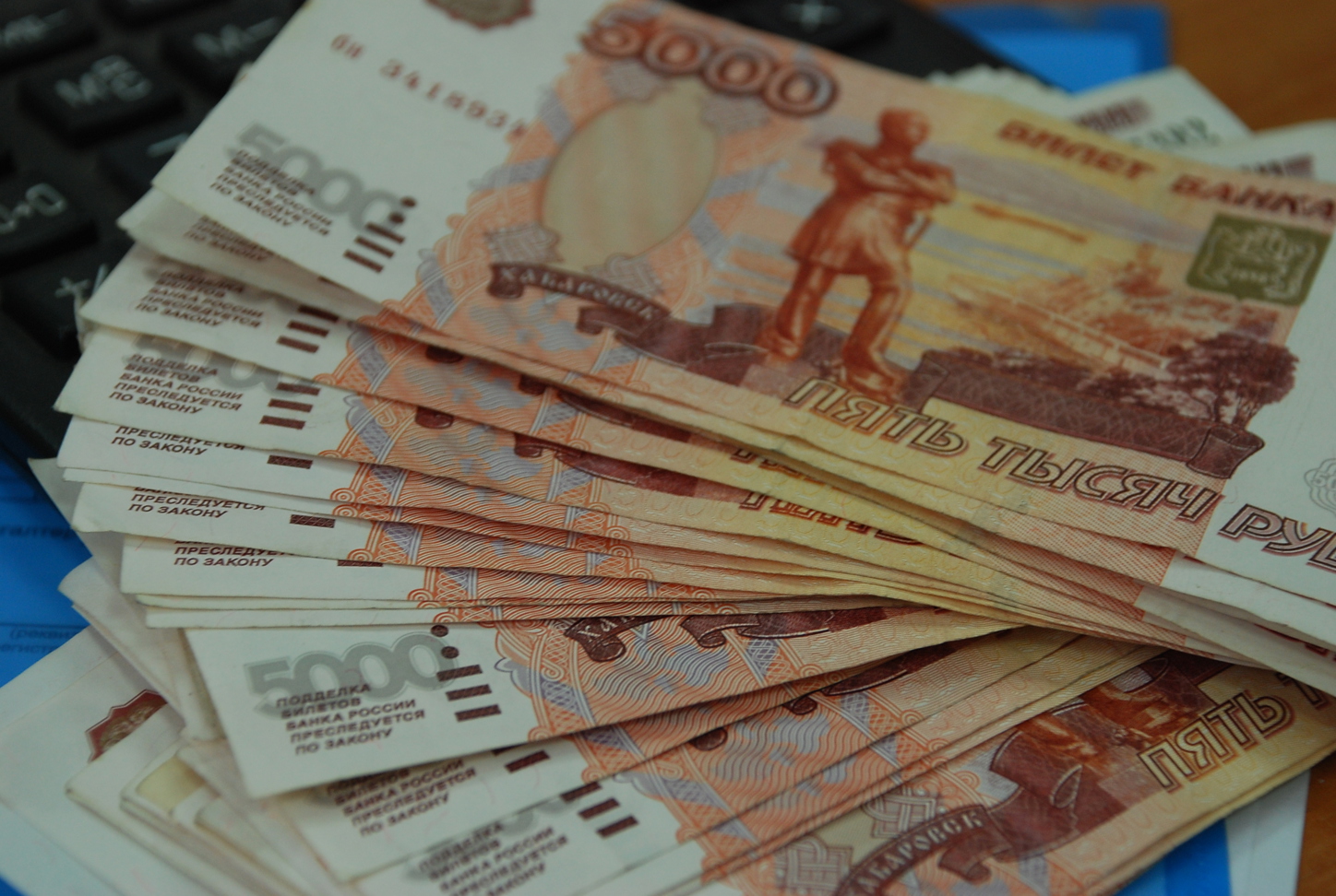 Зарплаты некоторых руководителей-бюджетников в Иванове превышают 200 тысяч рублей